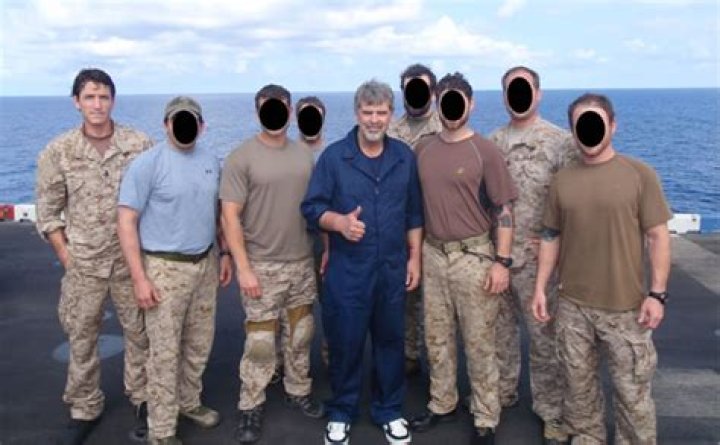 Are any of the actors on SEAL Team real Navy SEALs?