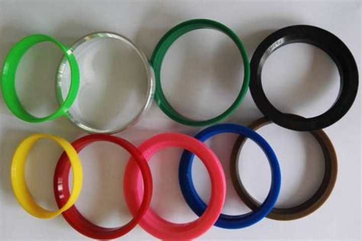 Are plastic tongue rings better than metal?