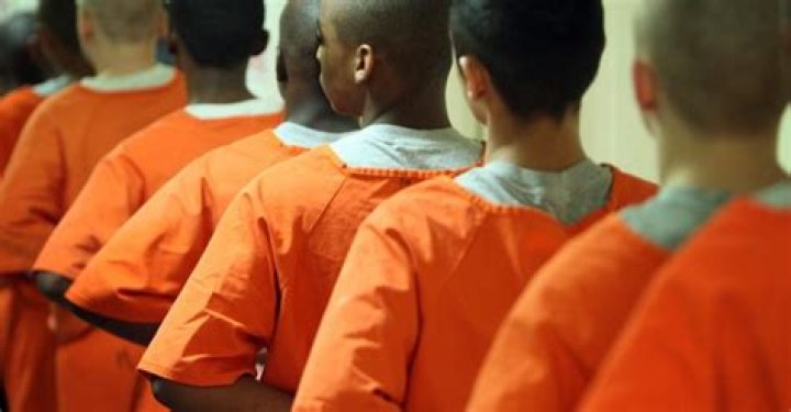 Can a 16 year old go to jail in Canada?