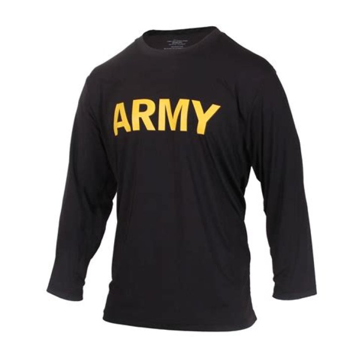 Can I wear my Army PT shirt to the gym?