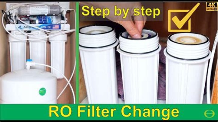 Can refrigerator water filters be cleaned and reused?
