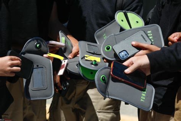 Can school take your phone India?