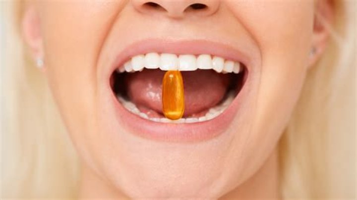 Can vitamin deficiency cause bladder problems?