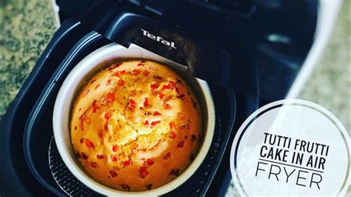 Can you bake cake in air fryer?