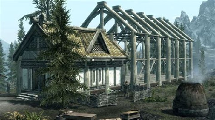 Can you build your own house in Skyrim?