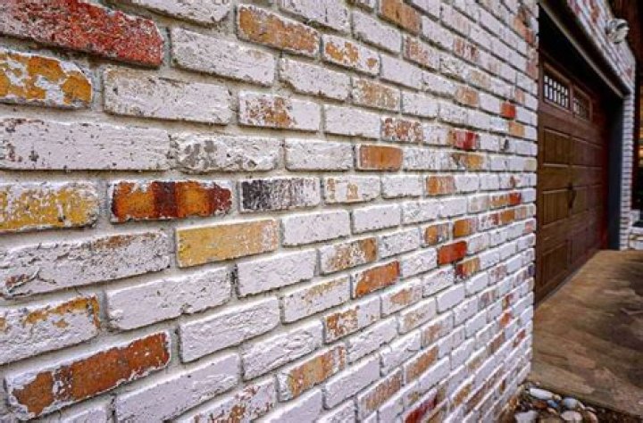Can you jet wash brick walls?