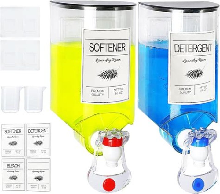 Can you put vinegar in washing machine soap dispenser?