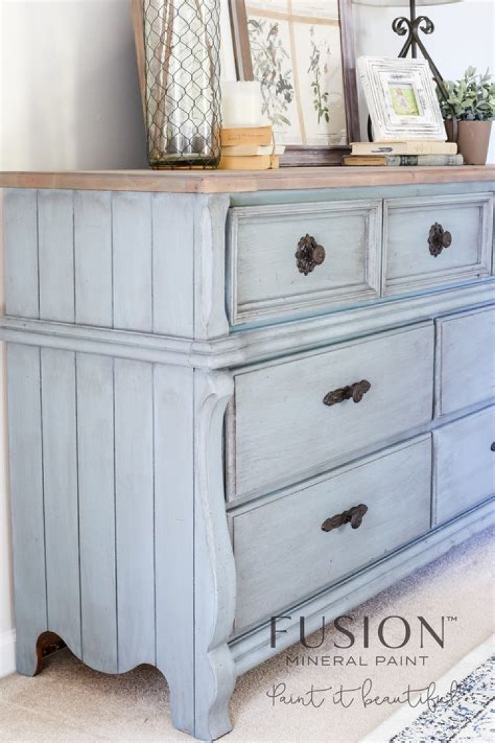 Can you use Johnson's paste wax on painted furniture?