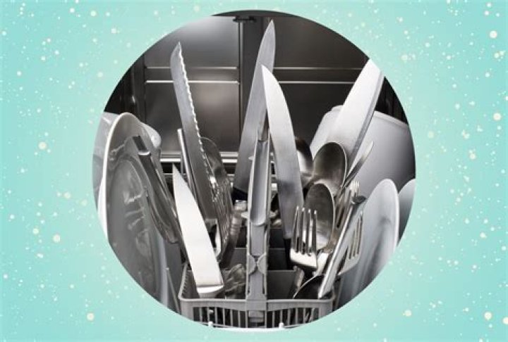 Can you wash knives in the dishwasher?