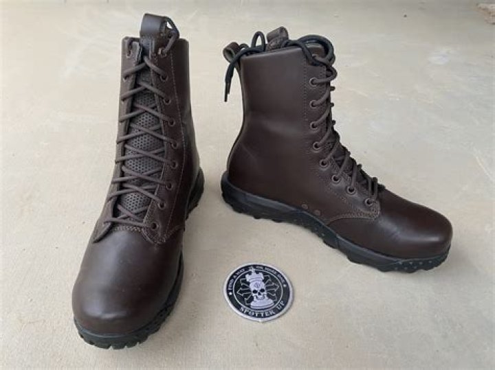 Can you wear 5.11 boots in the Army?