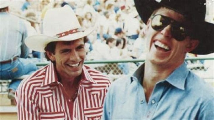 Did Lane and Kelly cheat on each other?