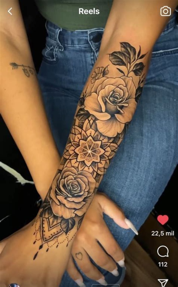 Do forearm tattoos peel?