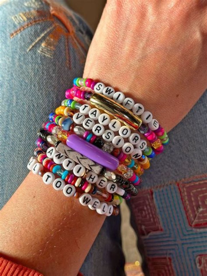 Do I have to take off my love bracelet at the airport?