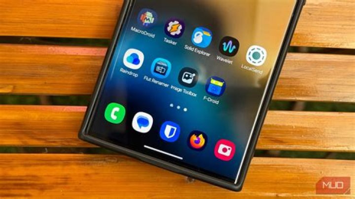 Do I need to close my apps on Android?