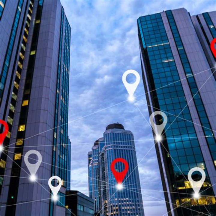 Do key fobs have GPS?