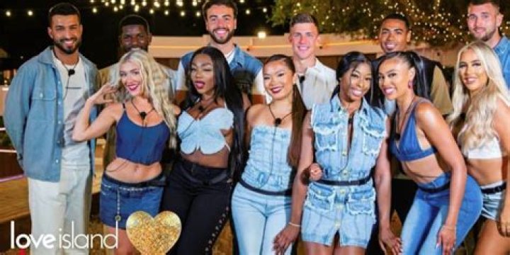 Do Love Island contestants get waxed?