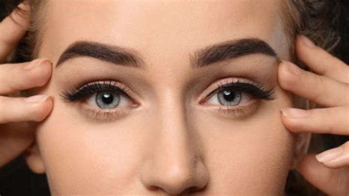 Do straight eyebrows make you look younger?