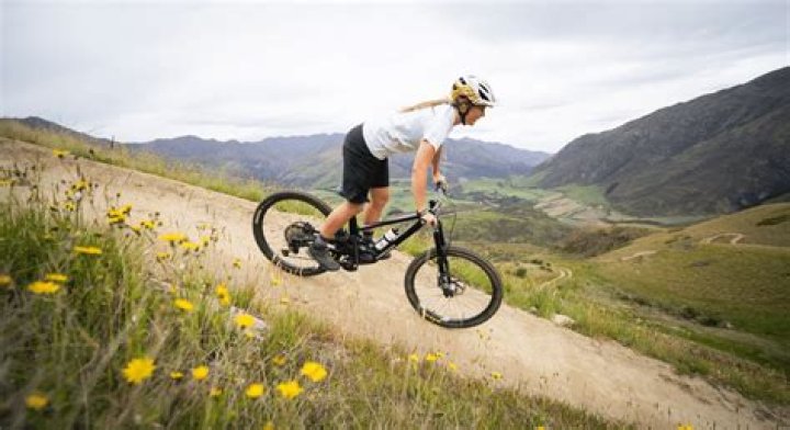 Does a heavier objects roll downhill faster?