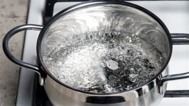 Does boiling water help a clogged drain?