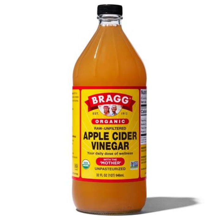Does Braggs apple cider vinegar have worms in it?