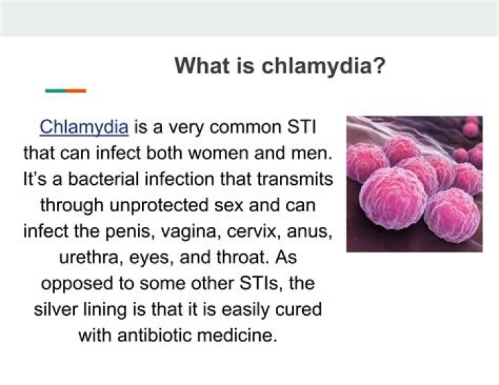 Does chlamydia make your vagina smell weird?