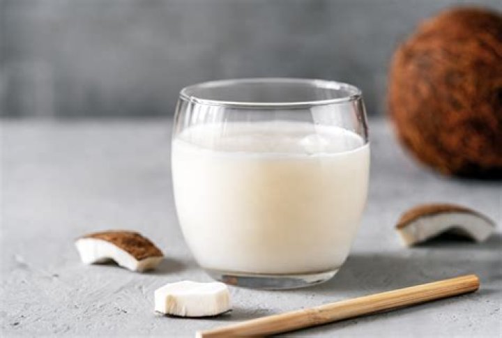 Does coconut milk detox?