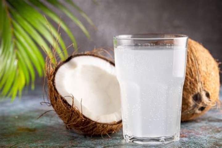 Does coconut water help with gastritis?