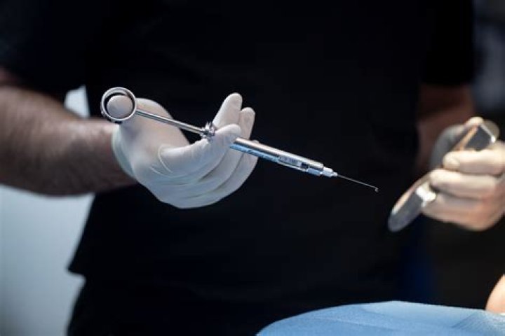 Does IV sedation needle hurt?