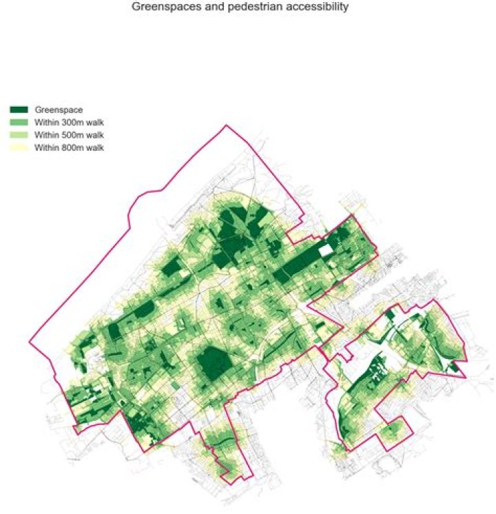 Does London have more green space than Paris?
