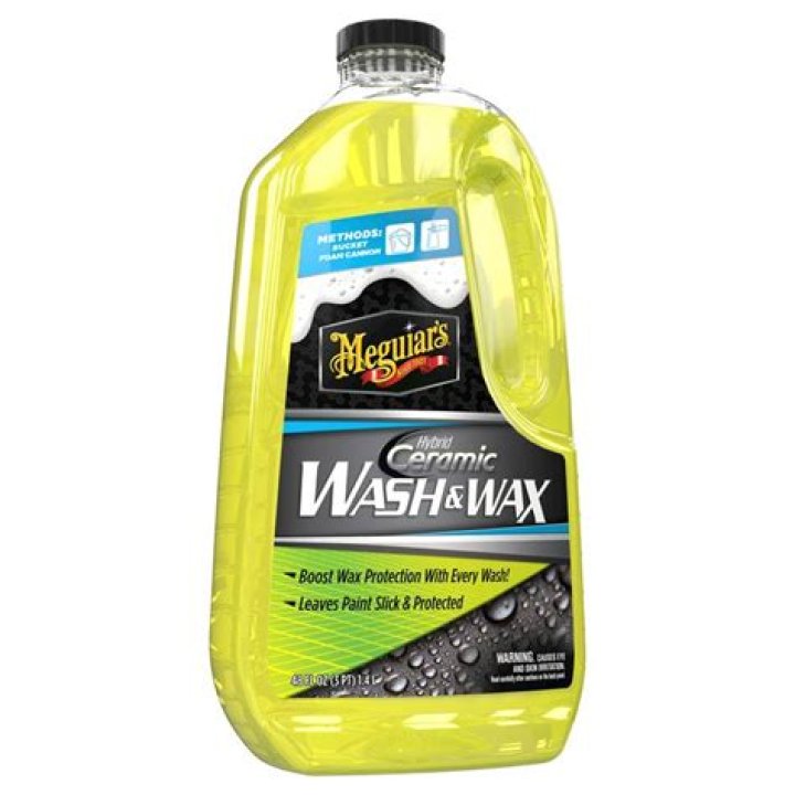 Does Meguiars cleaner wax have Carnauba?