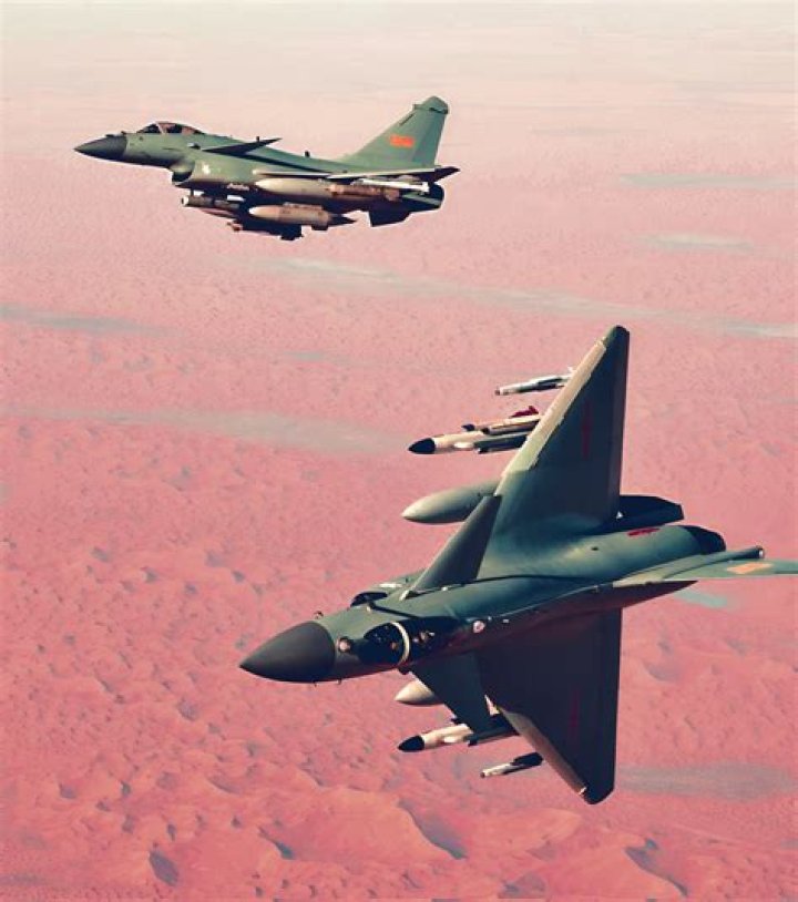 Does Pakistan have bombers?