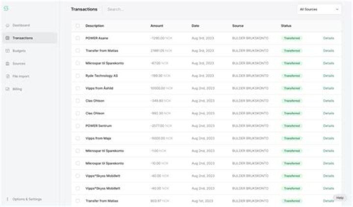 Does YNAB pull transactions automatically?