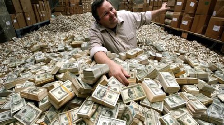 How do I hide large amounts of cash?