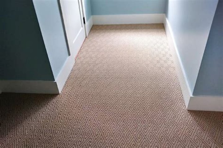 How do you blend carpet patches?