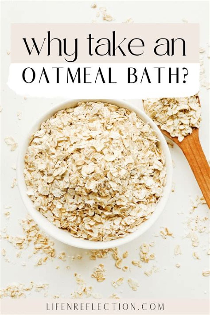 How do you make an oatmeal bath for eczema?