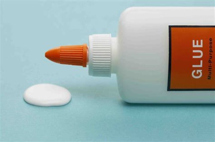 How do you make homemade glue?