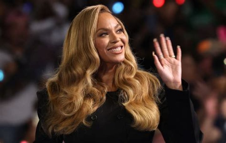 How does Beyonce smell?