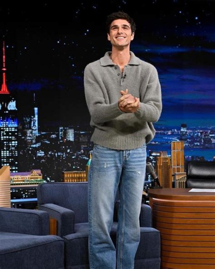 How is Jacob Elordi so tall?