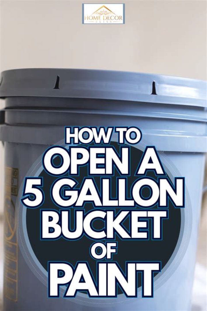 How long can you leave a bucket of paint open?