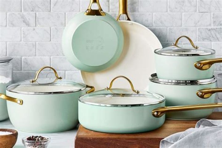 How long do ceramic pans stay non-stick?
