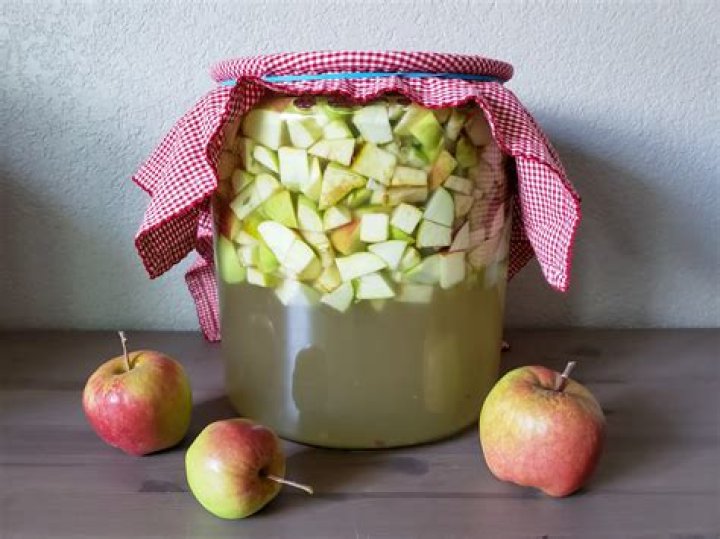 How long does it take 5 gallons of mash to ferment?