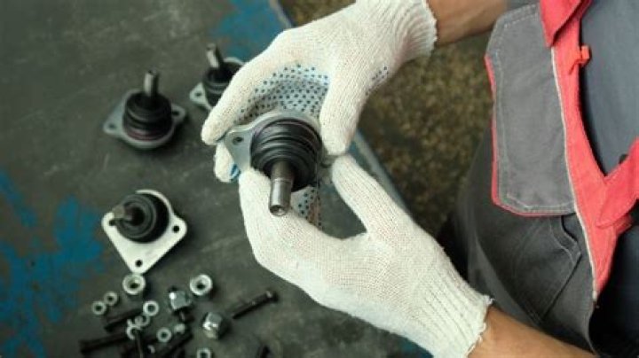 How many ball joints does a car have?