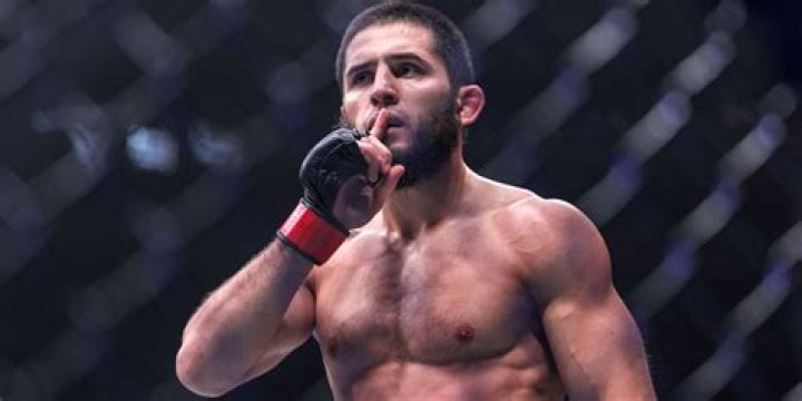 How many KO does Khabib?