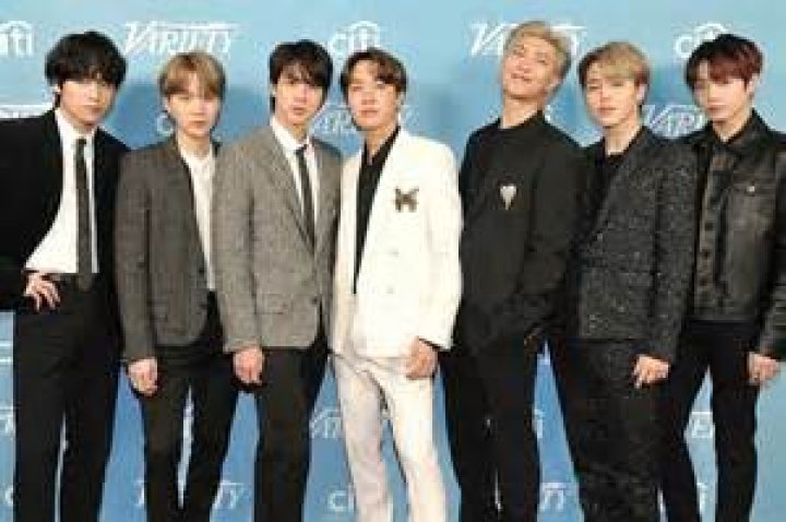 How many No 1 singles does BTS have?