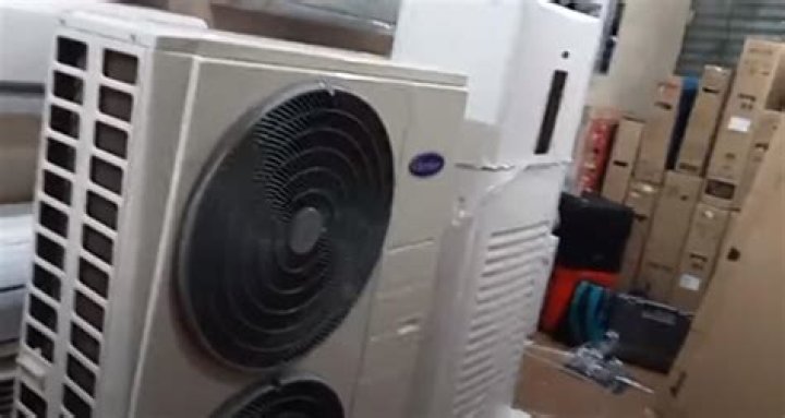 How many sq ft will a 4 ton AC unit cool?