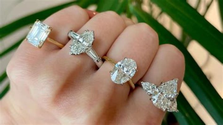 How much did Beyoncé's wedding ring cost?