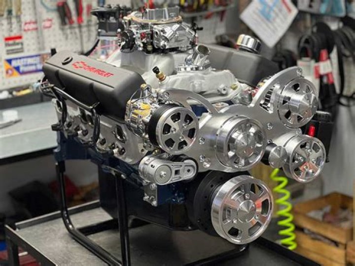 How much horsepower does a 383 crate motor have?