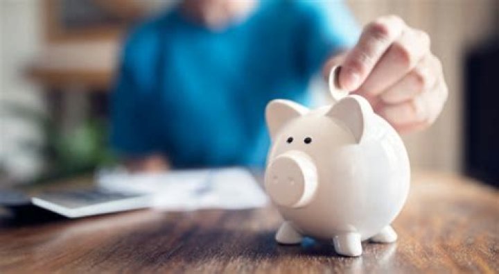 How much money should I keep in my savings account?