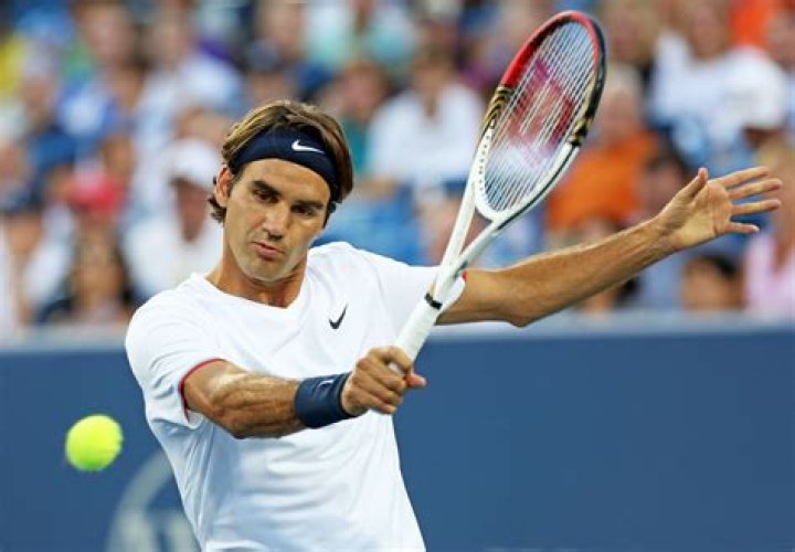 How old is Roger Federer?