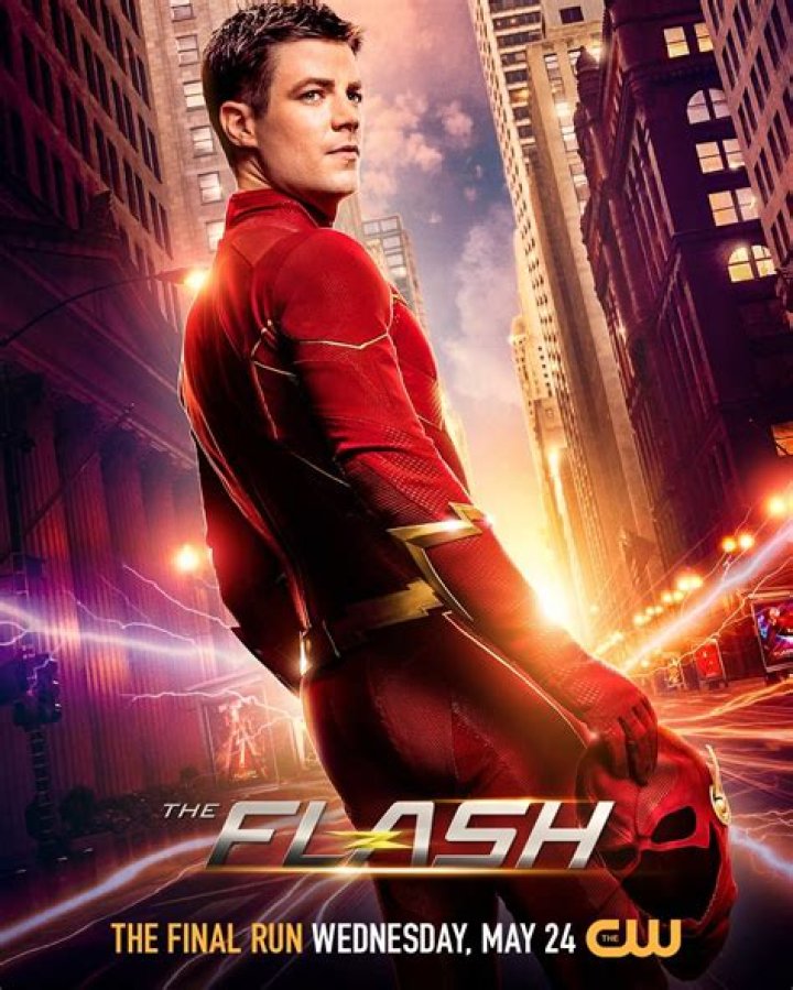How tall is Cecile from The Flash?
